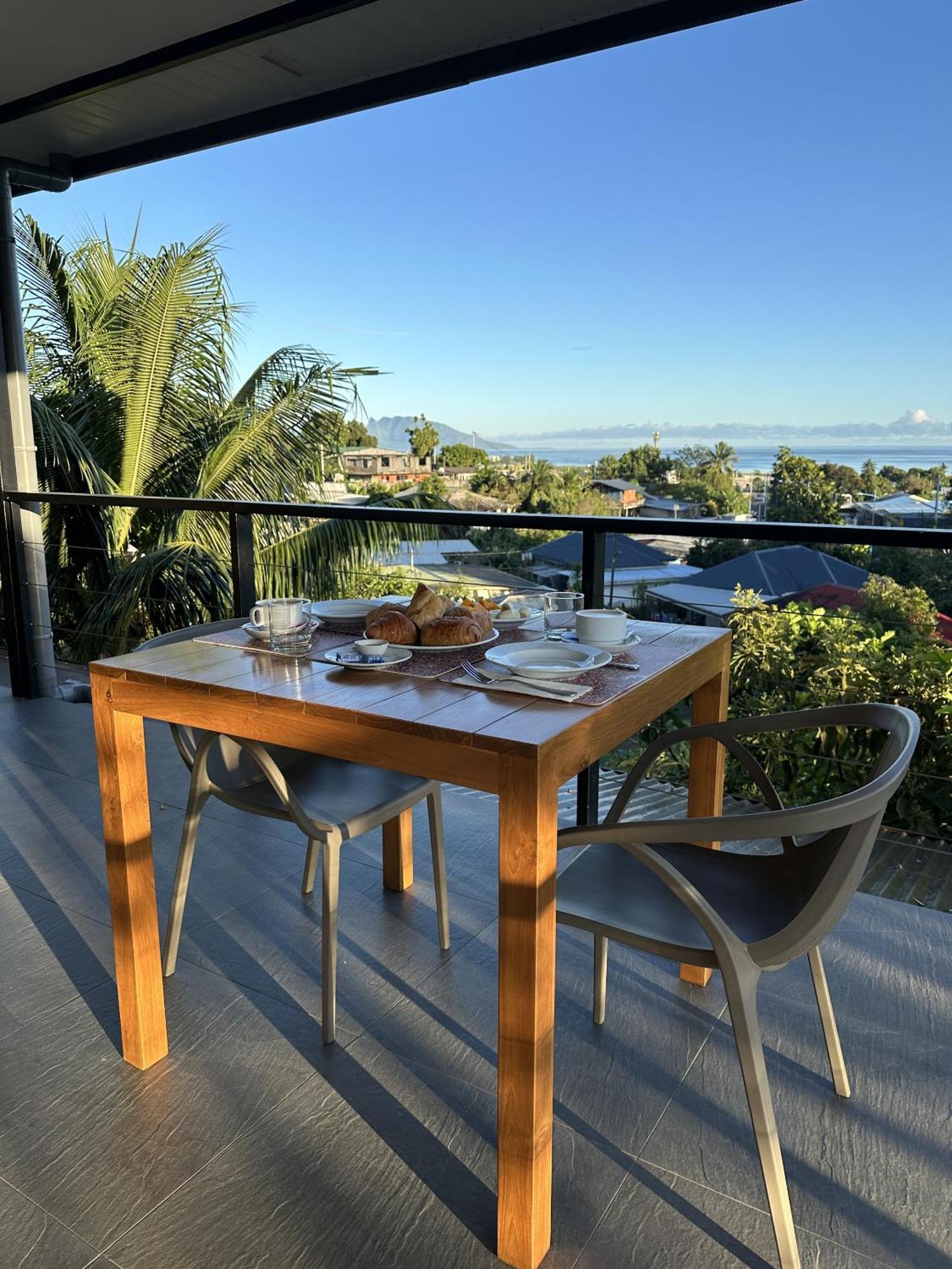 Ononui Lodge Airport, Ocean-View, Private Bathroom And Balcony, Free Wifi And Parking, On-Site Car Rental Faaa Exterior foto
